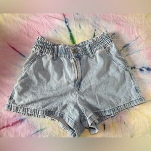 Hollister Ultra High Rise Mom Short Light Wash Denim Paper Bag Style Jean Shorts
